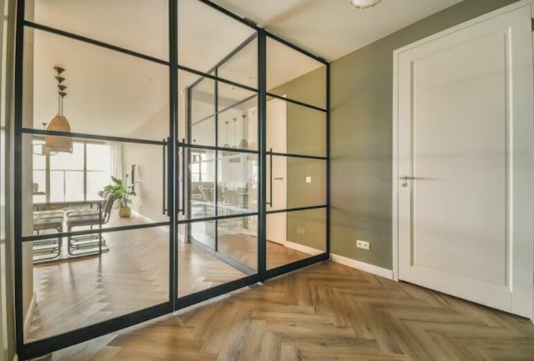 pannelli divisori su misura dividere spazi ambiente moderni classici vetro legno alluminio pvc